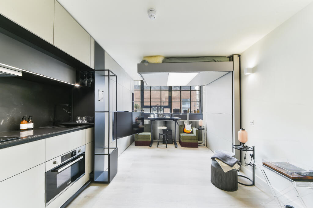4 bed Studio for rent in Wembley. From Right Now Residential 4 bed Studio for rent in Wembley. From Right Now Residential