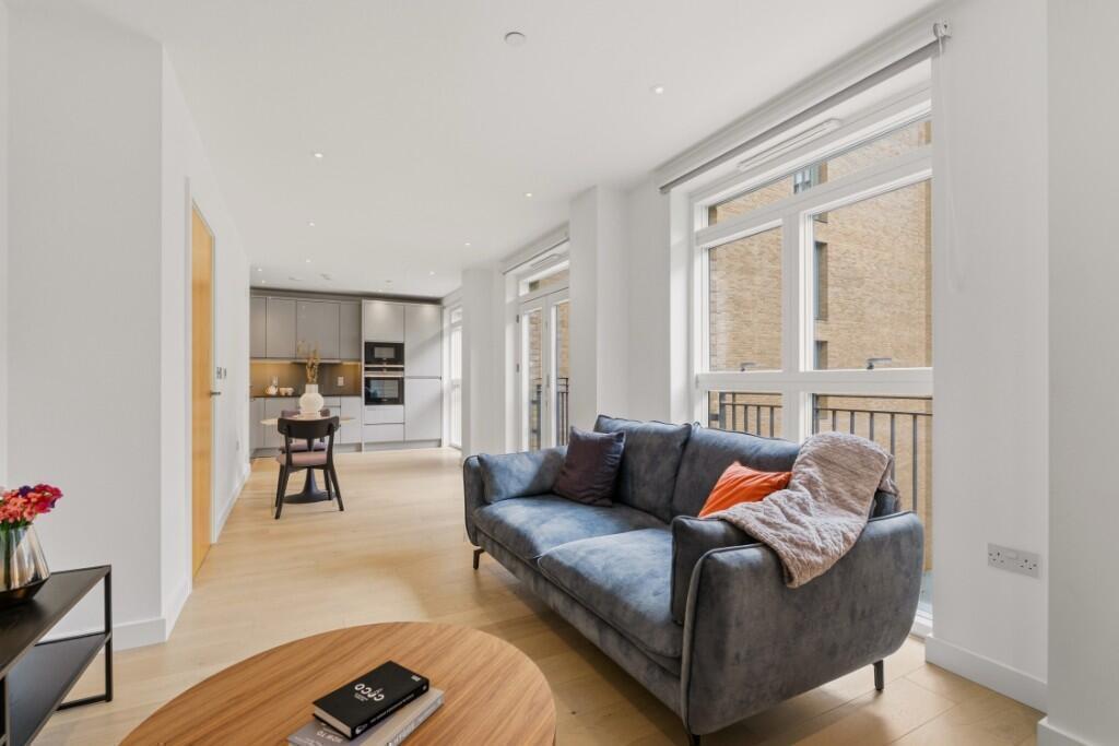 1 bed 1st Floor Flat for rent in London. From Right Now Residential