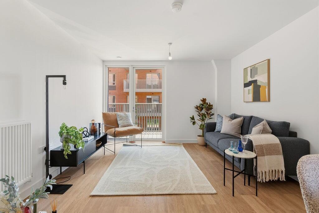 2 bed 1st Floor Flat for rent in London. From Right Now Residential