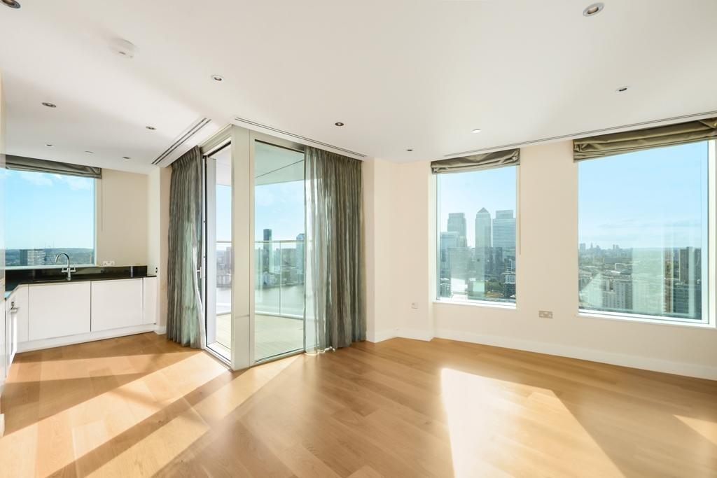 3 bed 1st Floor Flat for rent in Greenwich. From Right Now Residential 3 bed 1st Floor Flat for rent in Greenwich. From Right Now Residential