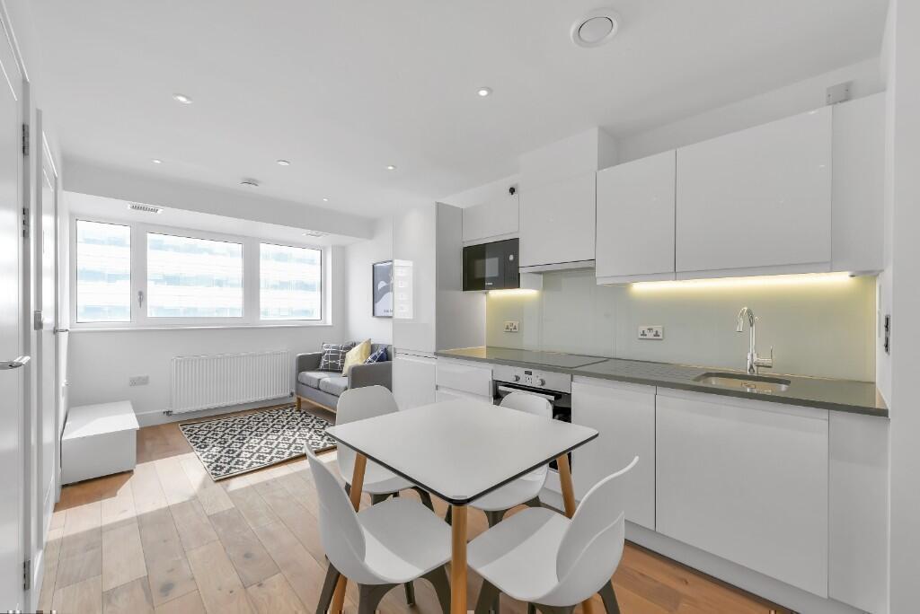 1 bed 1st Floor Flat for rent in Croydon. From Right Now Residential 1 bed 1st Floor Flat for rent in Croydon. From Right Now Residential
