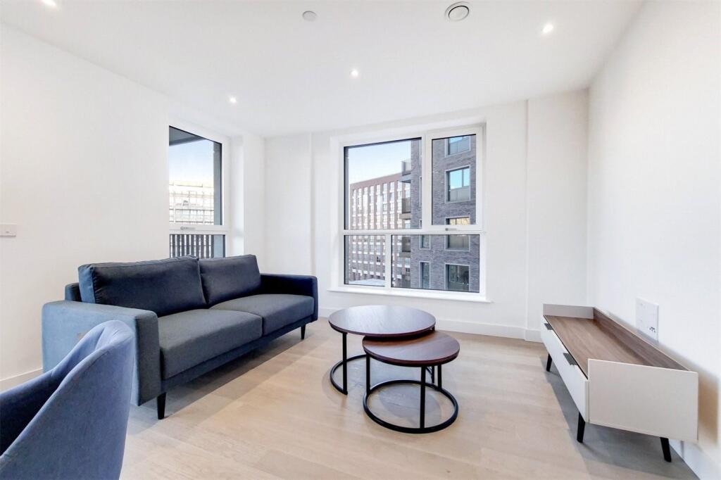 1 bed Apartment for rent in Poplar. From Right Now Residential