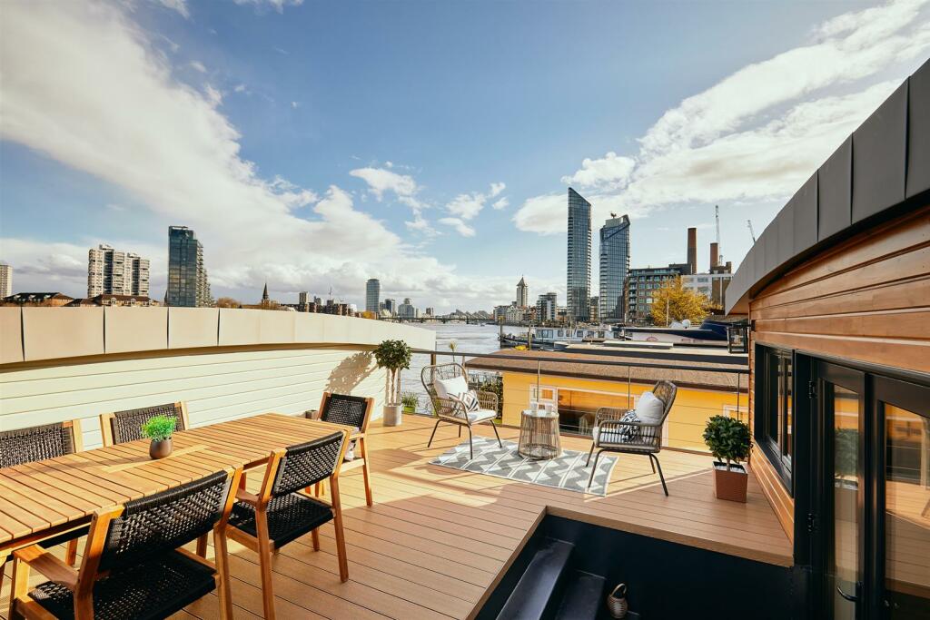 2 bed House Boat for rent in Chelsea. From River Homes - South West London Office