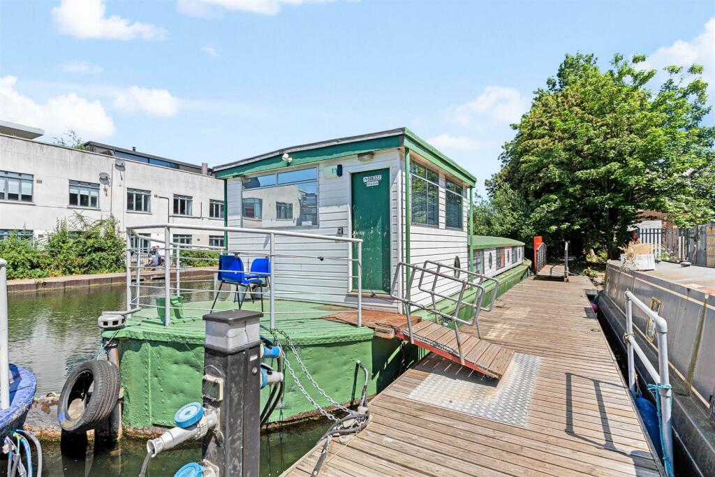 0 bed House Boat for rent in Islington. From River Homes - South West London Office