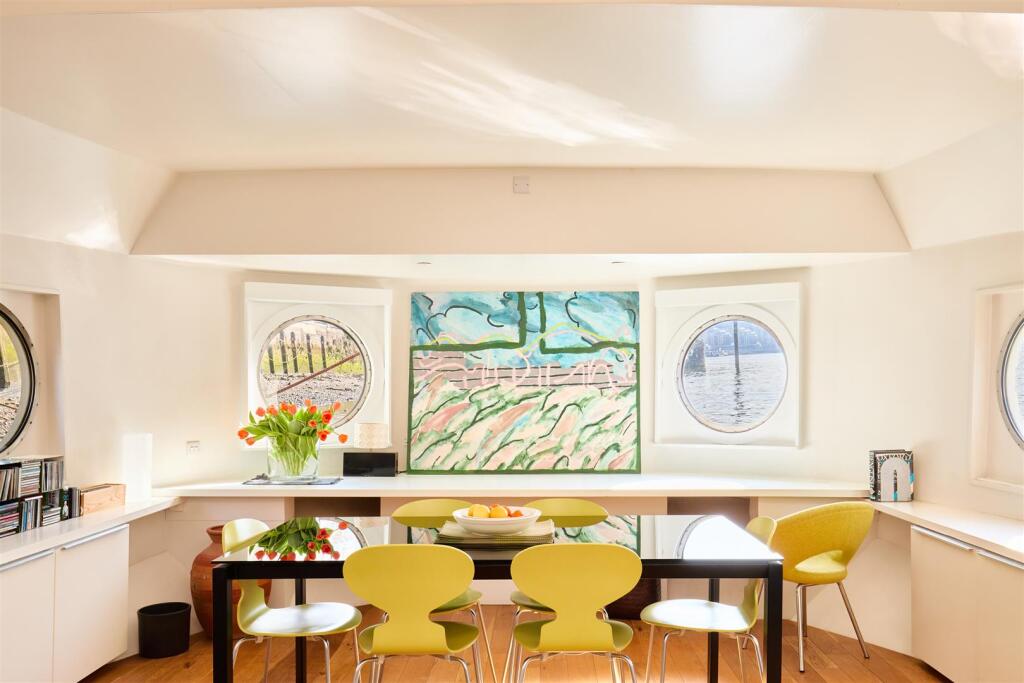 2 bed House Boat for rent in Battersea. From RiverHomes - South West London