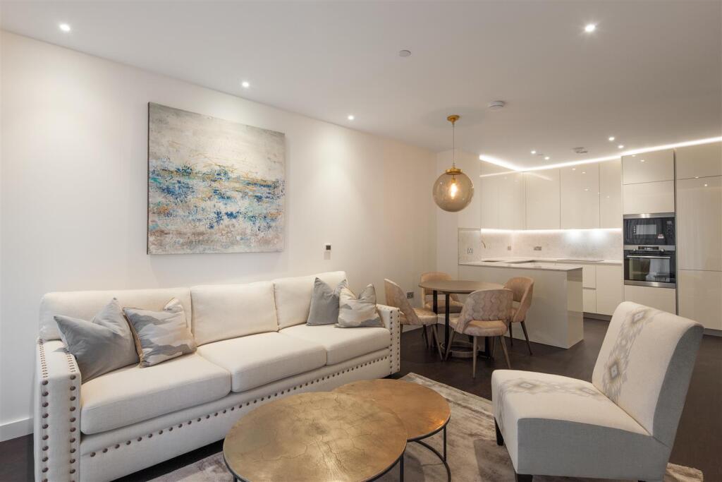 2 bed 1st Floor Flat for rent in Battersea. From RiverHomes - South West London