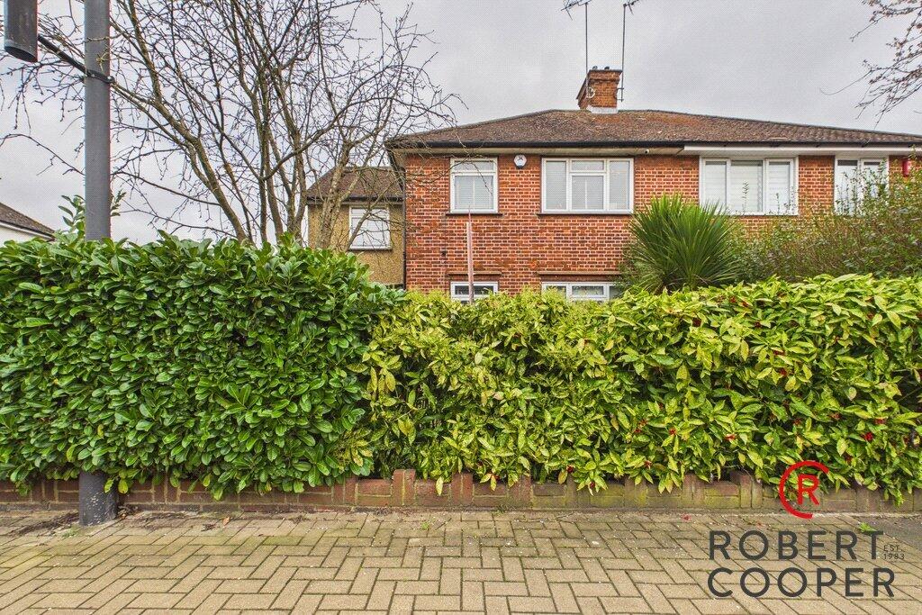 4 bed Semi Detached for rent in Pinner. From Robert Cooper and Co