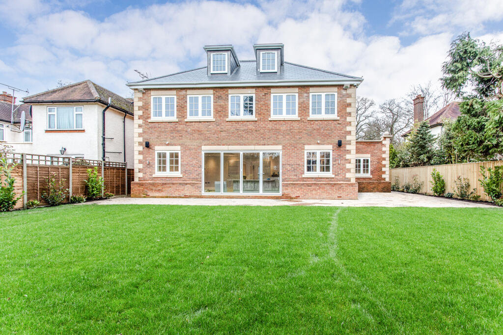 6 bed Detached for rent in New Denham. From Robert Cooper and Co