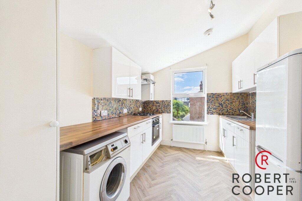 2 bed Apartment for rent in Harrow. From Robert Cooper and Co