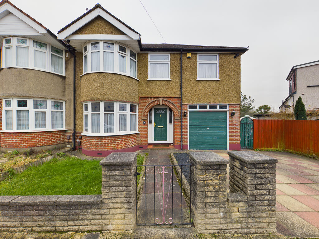 4 bed Semi Detached for rent in Harrow. From Robert Cooper and Co