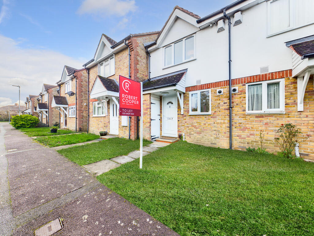 2 bed Mid Terraced House for rent in Pinner. From Robert Cooper and Co