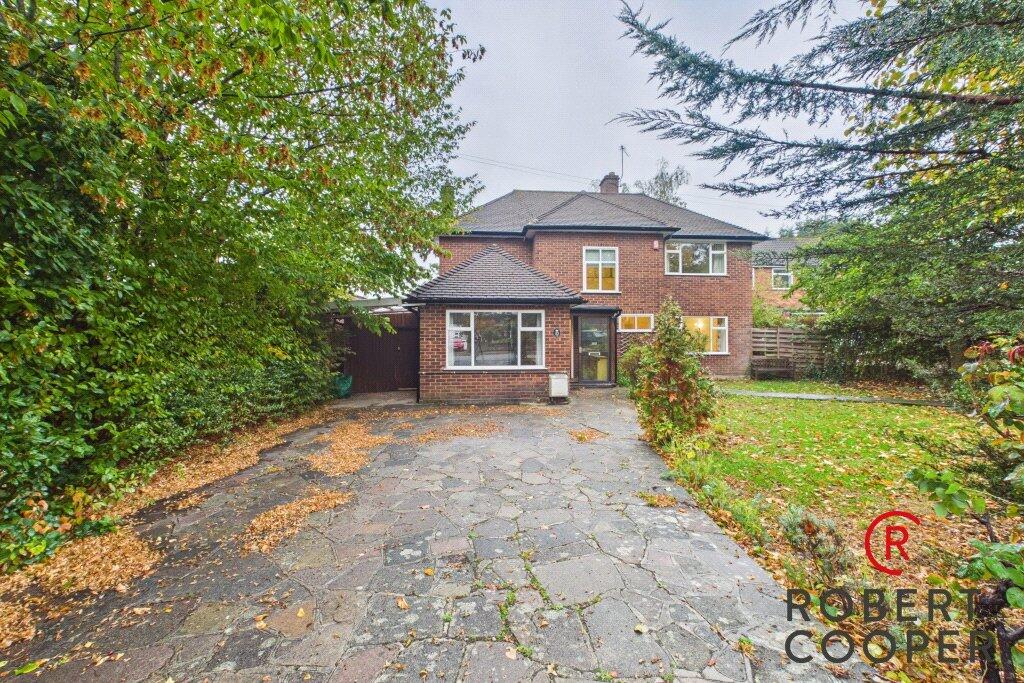 4 bed Detached for rent in Ruislip. From Robert Cooper and Co