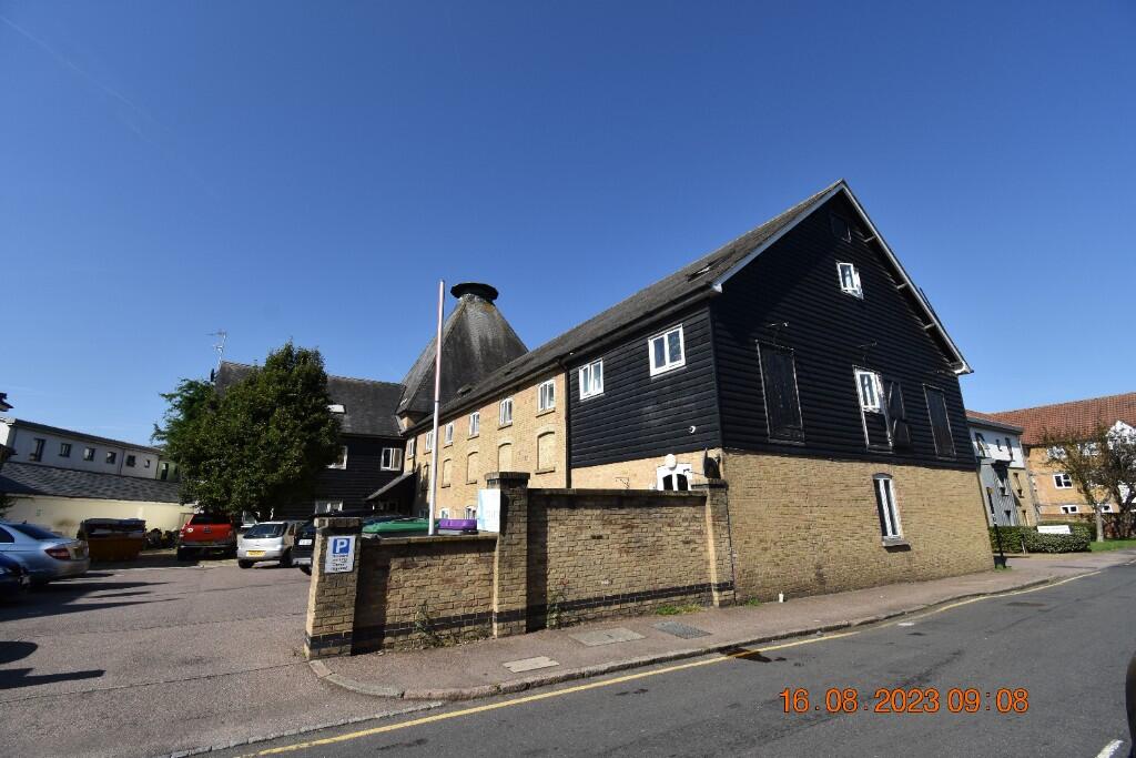 0 bed Studio for rent in Hertford. From County Lettings (Hertford) Ltd - Hertford
