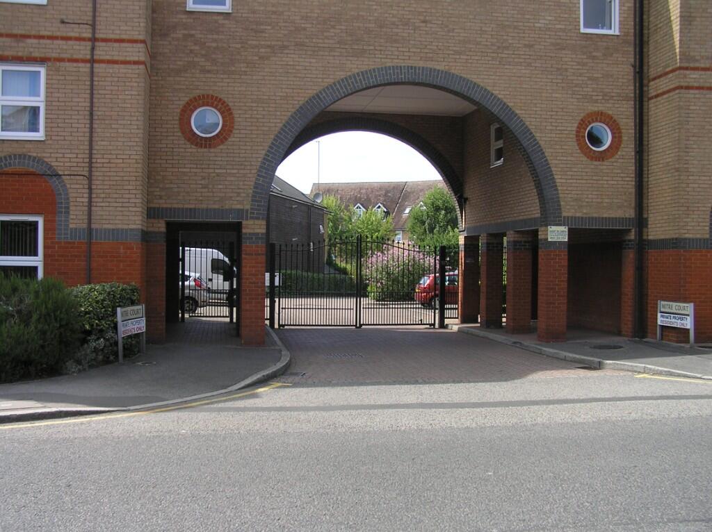 2 bed 1st Floor Flat for rent in Hertford. From County Lettings (Hertford) Ltd - Hertford