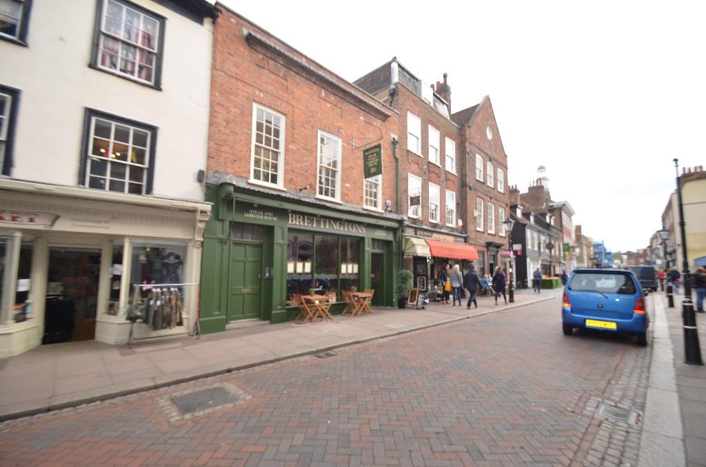 2 bed Apartment for rent in Wouldham. From County Lettings Ltd - Rochester