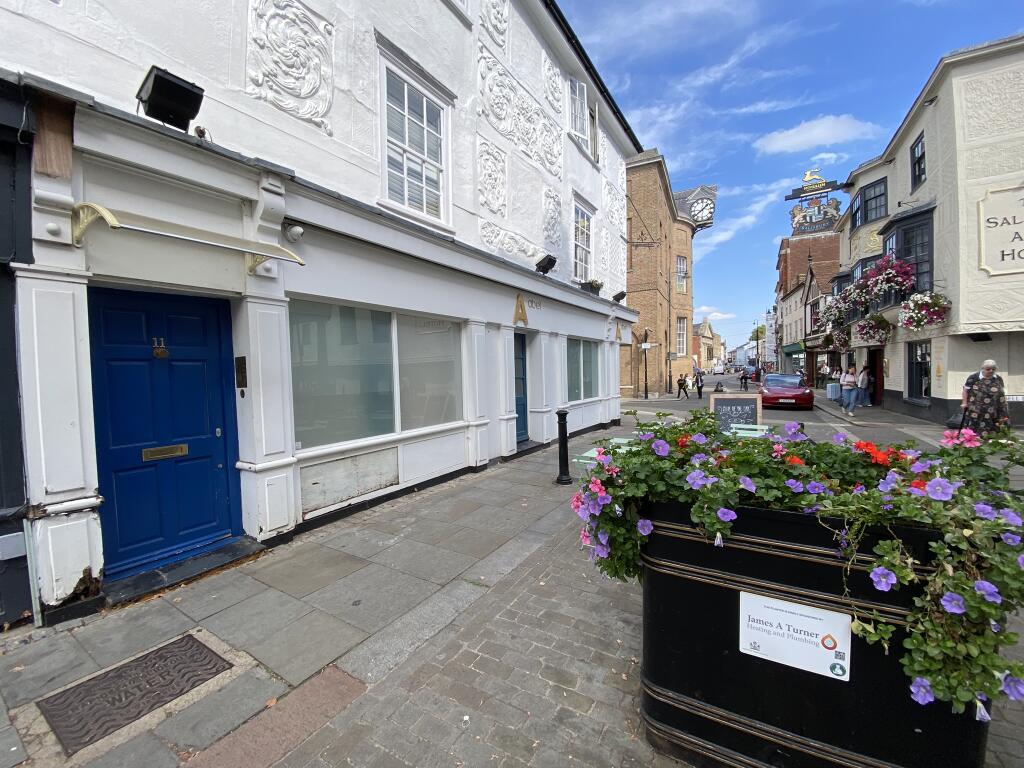 2 bed Apartment for rent in Hertford. From County Lettings Ware Ltd - Ware