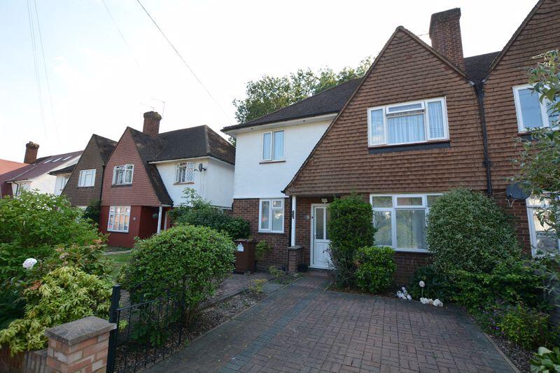 2 bed Annexe for rent in Pinner. From Robertson Phillips - Hatch End