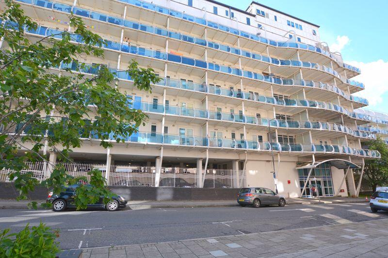 1 bed Apartment for rent in Harrow. From Robertson Phillips - Hatch End