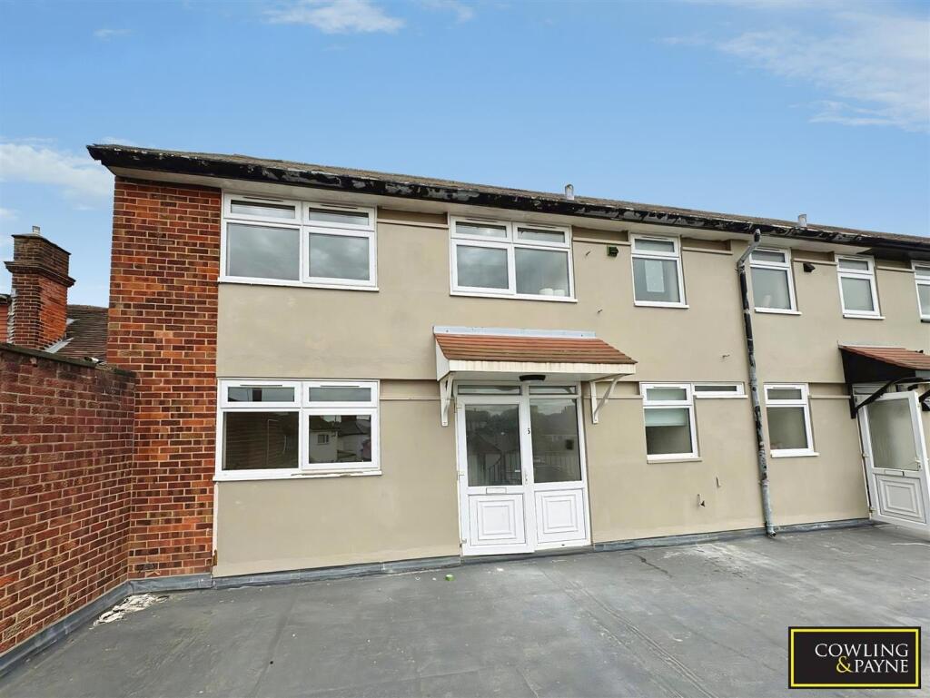 4 bed 1st Floor Flat for rent in Ingatestone. From Cowling & Payne - Wickford