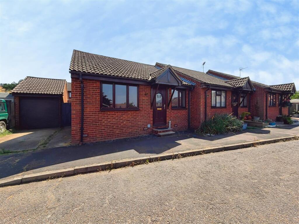 2 bed Bungalow for rent in Latchingdon. From Cowling & Payne - Wickford