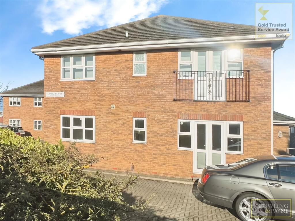 2 bed 1st Floor Flat for rent in Rawreth. From Cowling & Payne - Wickford 2 bed 1st Floor Flat for rent in Rawreth. From Cowling & Payne - Wickford