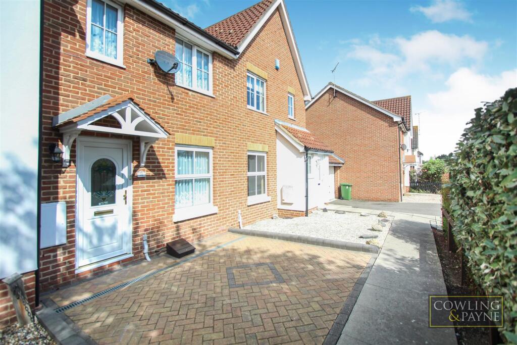 2 bed Detached for rent in Nevendon. From Cowling & Payne - Wickford