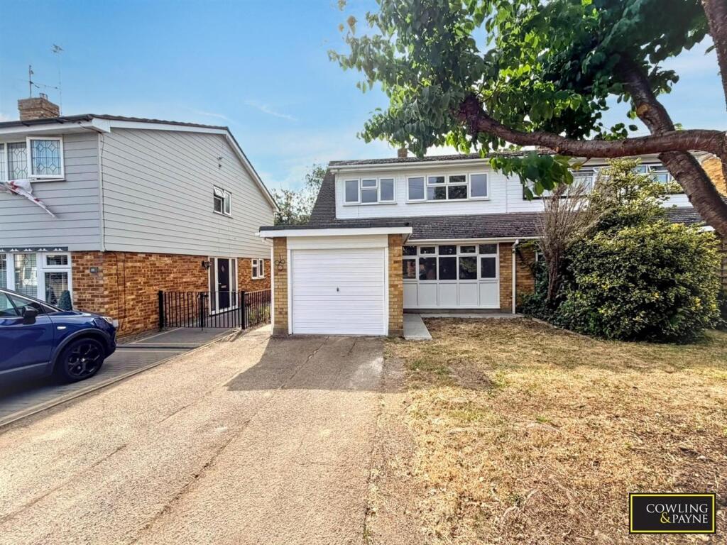3 bed Semi Detached for rent in Rawreth. From Cowling & Payne - Wickford 3 bed Semi Detached for rent in Rawreth. From Cowling & Payne - Wickford