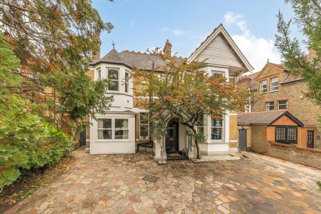 8 bed Detached for rent in Acton. From Robertson Smith & Kempson - Ealing