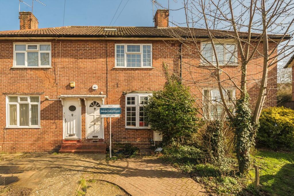 3 bed Detached for rent in Greenford. From Robertson Smith & Kempson - Ealing