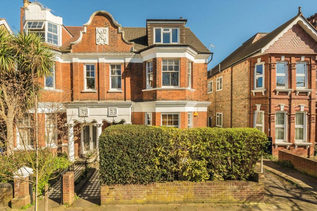 2 bed 1st Floor Flat for rent in Acton. From Robertson Smith & Kempson - Ealing