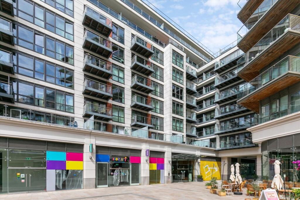 1 bed 1st Floor Flat for rent in Acton. From Robertson Smith & Kempson - Ealing