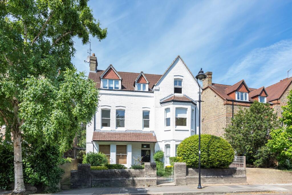 1 bed 1st Floor Flat for rent in Acton. From Robertson Smith & Kempson - Ealing