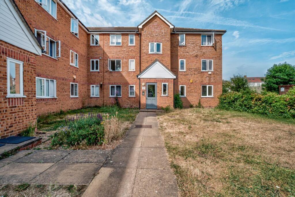 2 bed 1st Floor Flat for rent in Wembley. From Robertson Smith & Kempson - Ealing 2 bed 1st Floor Flat for rent in Wembley. From Robertson Smith & Kempson - Ealing
