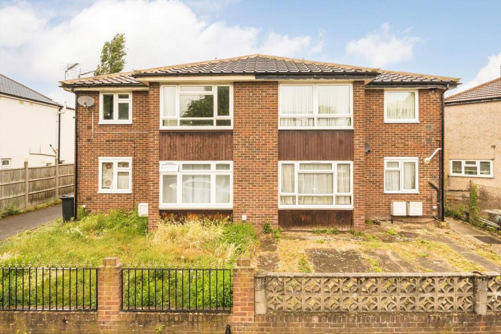 2 bed 1st Floor Flat for rent in Greenford. From Robertson Smith & Kempson - Ealing