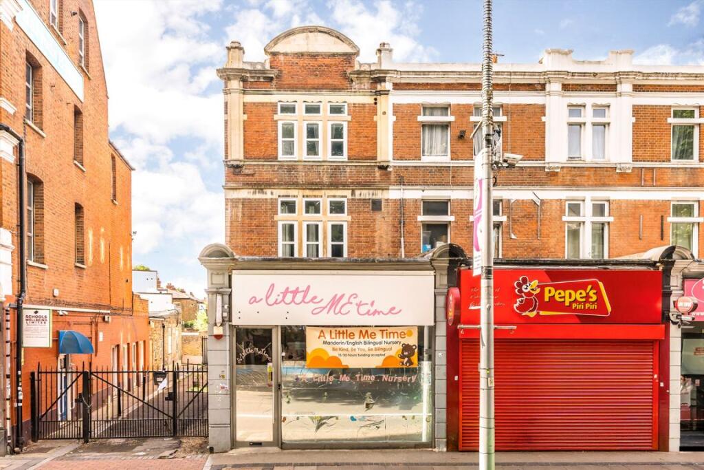 4 bed Studio for rent in London. From Robertson Smith & Kempson - Ealing