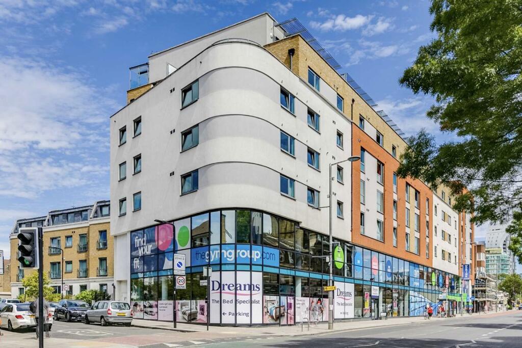 2 bed 1st Floor Flat for rent in Greenford. From Robertson Smith & Kempson - Ealing 2 bed 1st Floor Flat for rent in Greenford. From Robertson Smith & Kempson - Ealing