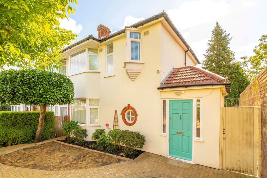 3 bed End of Terrace for rent in Wembley. From Robertson Smith & Kempson - Ealing