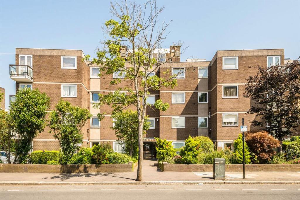 3 bed 1st Floor Flat for rent in Acton. From Robertson Smith & Kempson - Ealing 3 bed 1st Floor Flat for rent in Acton. From Robertson Smith & Kempson - Ealing