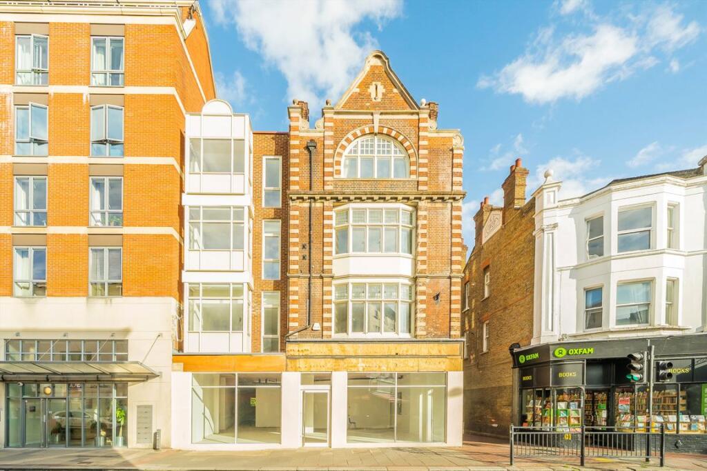 1 bed 1st Floor Flat for rent in Acton. From Robertson Smith & Kempson - Ealing