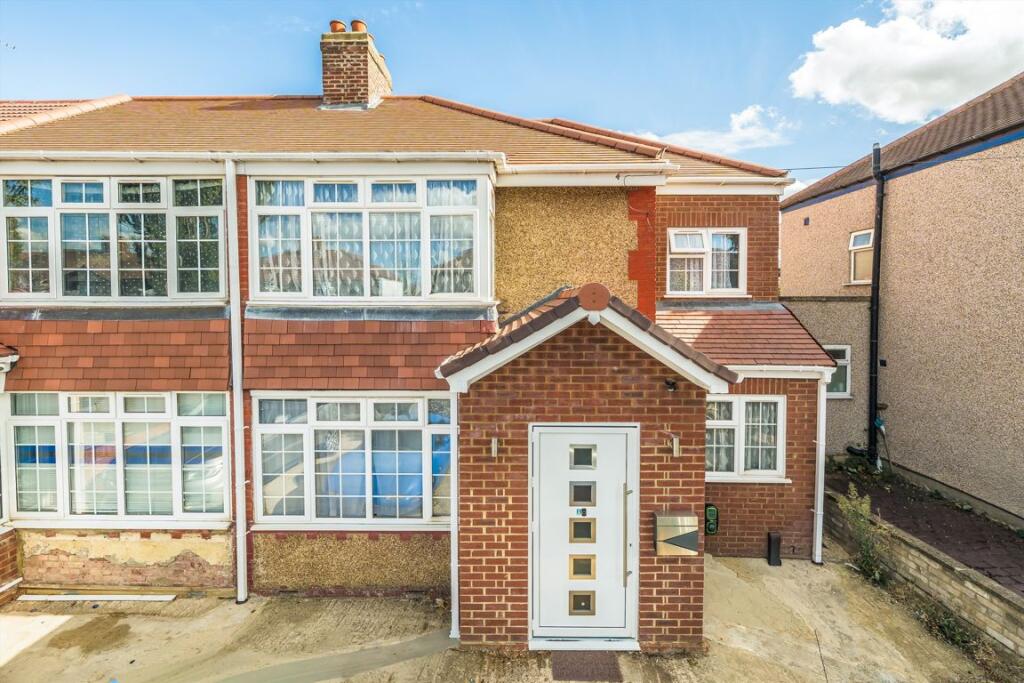 0 bed 1st Floor Flat for rent in Greenford. From Robertson Smith & Kempson - Ealing 0 bed 1st Floor Flat for rent in Greenford. From Robertson Smith & Kempson - Ealing