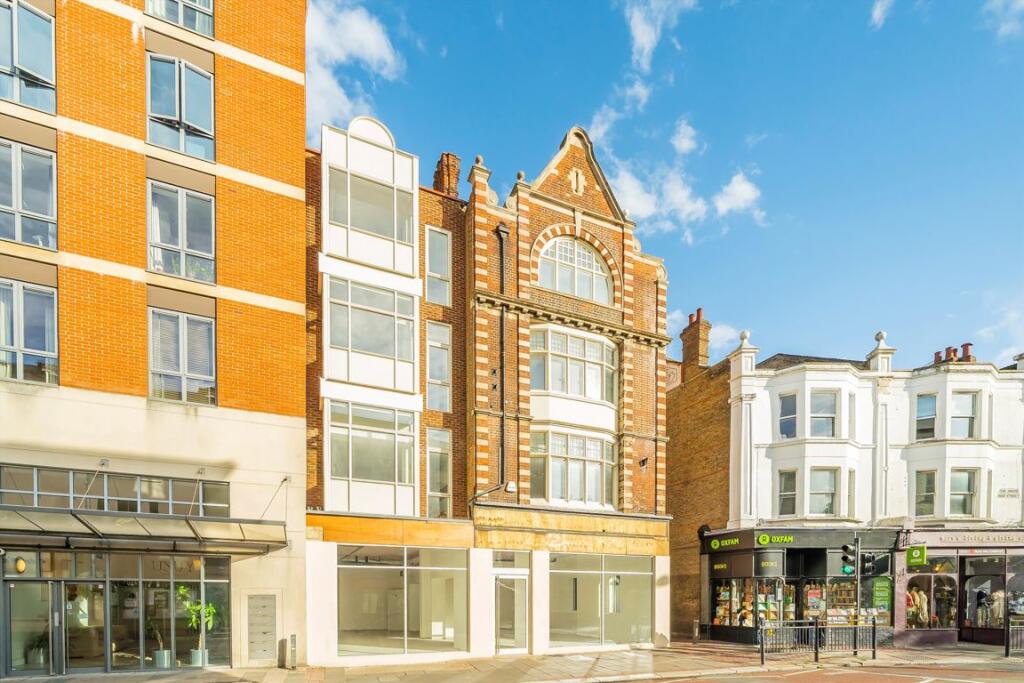 1 bed 1st Floor Flat for rent in Acton. From Robertson Smith & Kempson - Ealing