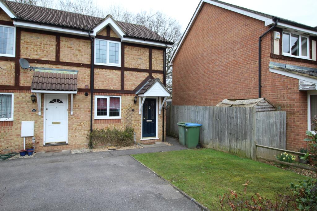 2 bed End Terraced House for rent in Segensworth. From Robinson Reade - Park Gate