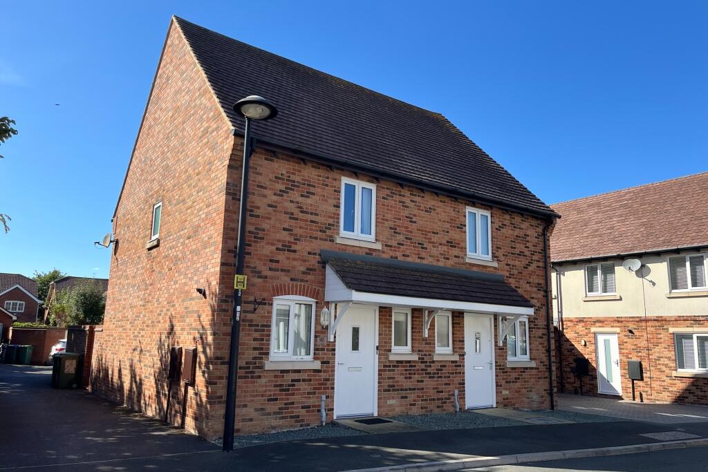 2 bed Semi Detached for rent in Titchfield Common. From Robinson Reade - Park Gate 2 bed Semi Detached for rent in Titchfield Common. From Robinson Reade - Park Gate