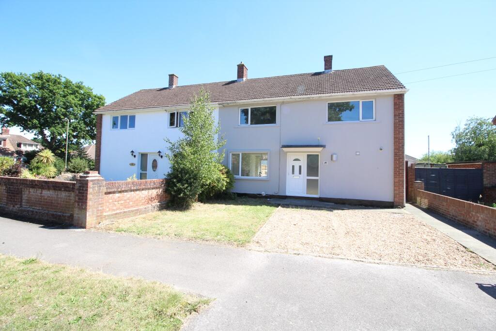 4 bed Semi Detached for rent in Fareham. From Robinson Reade - Park Gate 4 bed Semi Detached for rent in Fareham. From Robinson Reade - Park Gate