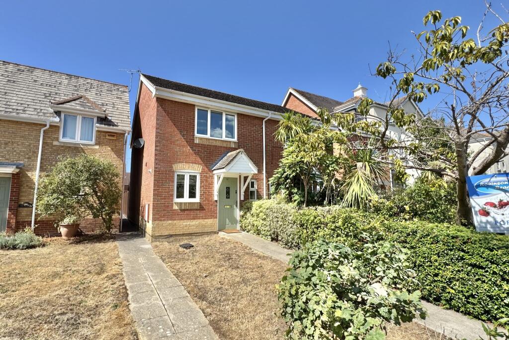 2 bed Detached for rent in Segensworth. From Robinson Reade - Park Gate