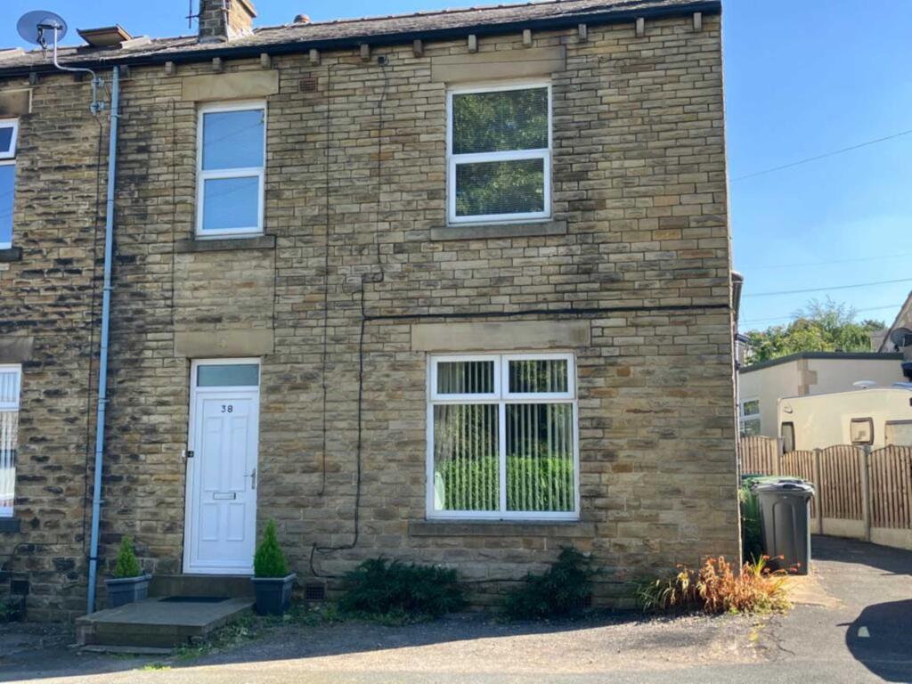 1 bed 1st Floor Flat for rent in Liversedge. From CPS Estates - Meltham