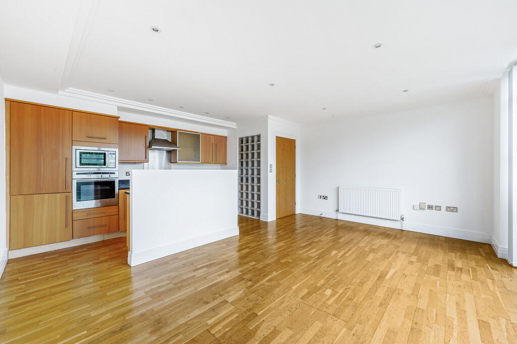 1 bed Apartment for rent in Brentford. From Russell Collins 1 bed Apartment for rent in Brentford. From Russell Collins