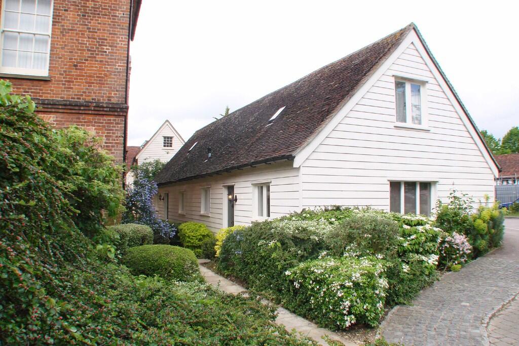 2 bed Cottage for rent in Stevenage. From D + J Lettings - Hitchin