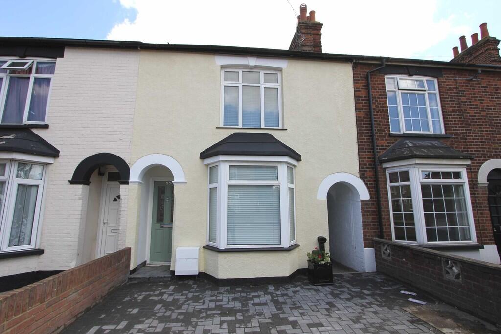 3 bed Detached for rent in Hitchin. From D + J Lettings - Hitchin 3 bed Detached for rent in Hitchin. From D + J Lettings - Hitchin