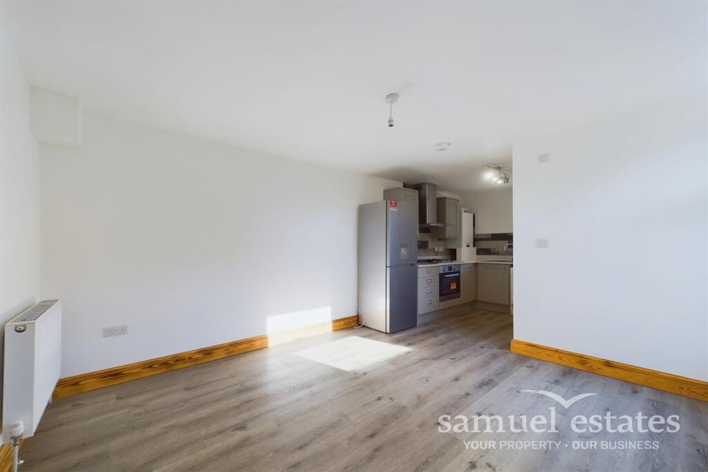 2 bed 1st Floor Flat for rent in Croydon. From Samuel Estates